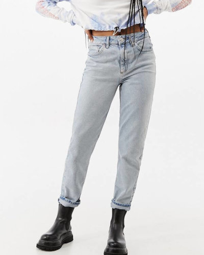 urban outfitters BDG Summer Wash Vintage Mom Jeans