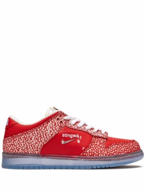 Nike x Stingwater Magic Mushroom SB Dunk Low sneakers - Red