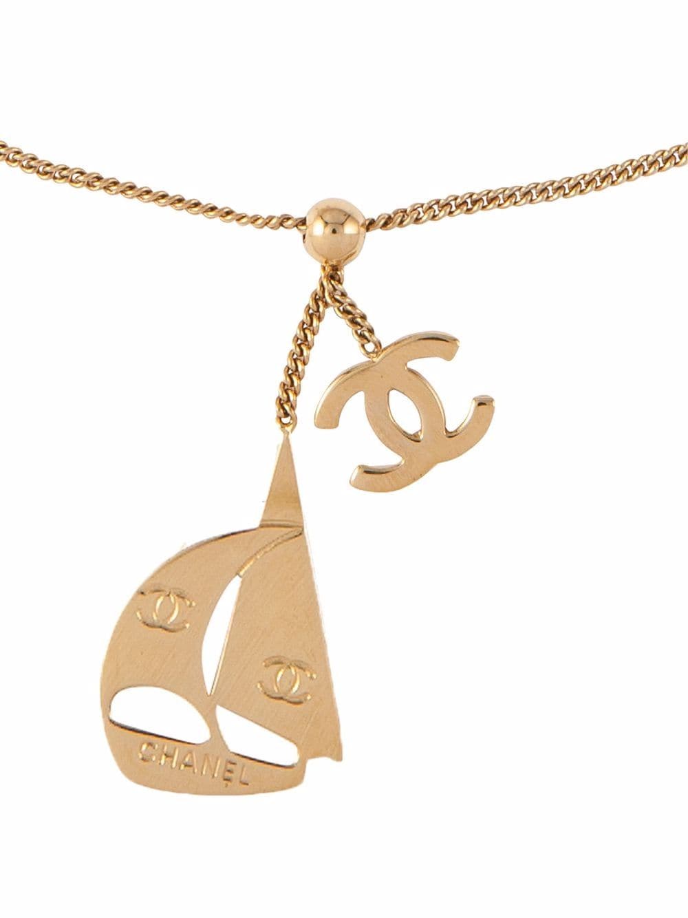 Chanel Pre-Owned 2002 boat pendant necklace - Gold