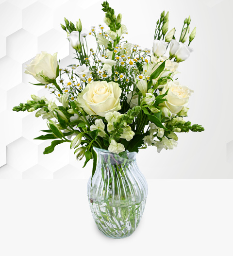 Elegant Avalanche - Letterbox Flowers - Letterbox Flowers UK - Send Letterbox Flowers - Letterbox Flowers UK