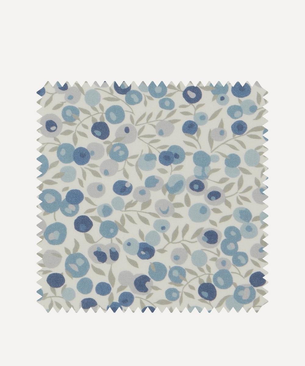 Fabric Swatch - Wiltshire Bossom Cotton in Flax Flower Liberty Fabrics