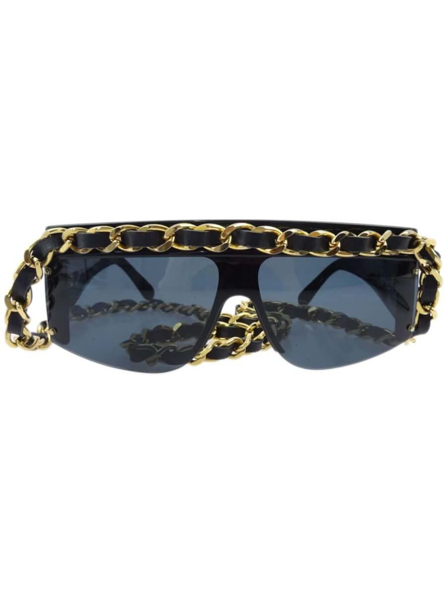 CHANEL Pre-Owned 1990-2000 leather-and-chain trim shield sunglasses - Black